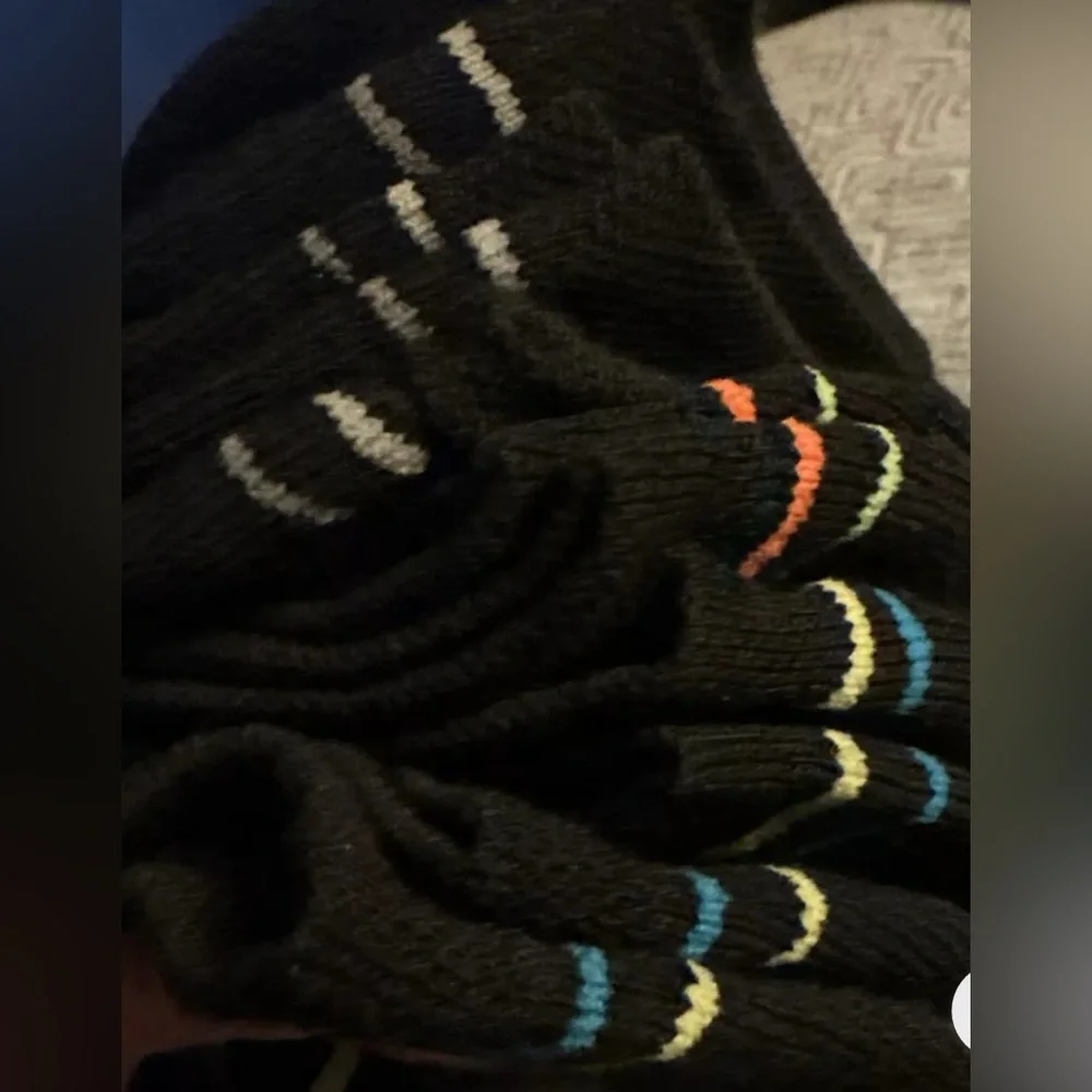 Saucony Men’s 6 Pack Mesh Ventilating Comfort Fit Black No-Show Socks NEW Size L - Picture 4 of 6